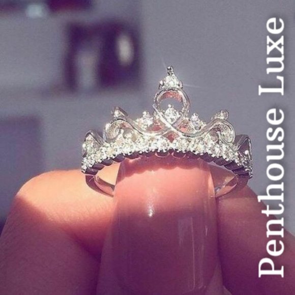FINAL RESTOCK!! Silver Princess Crown Ring - Picture 4 of 5
